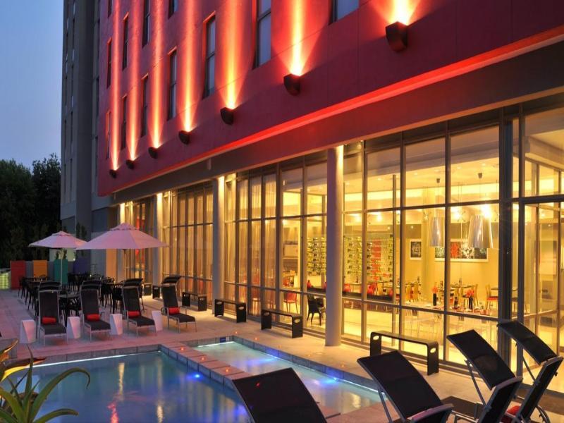 Park Inn Sandton Йоханесбург Екстериор снимка