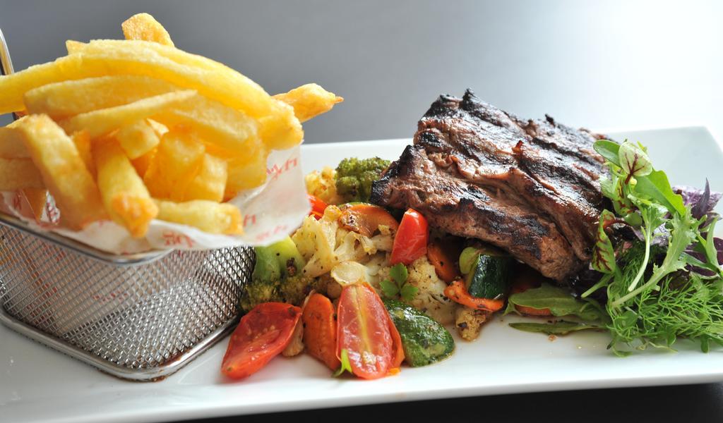 Park Inn Sandton Йоханесбург Екстериор снимка