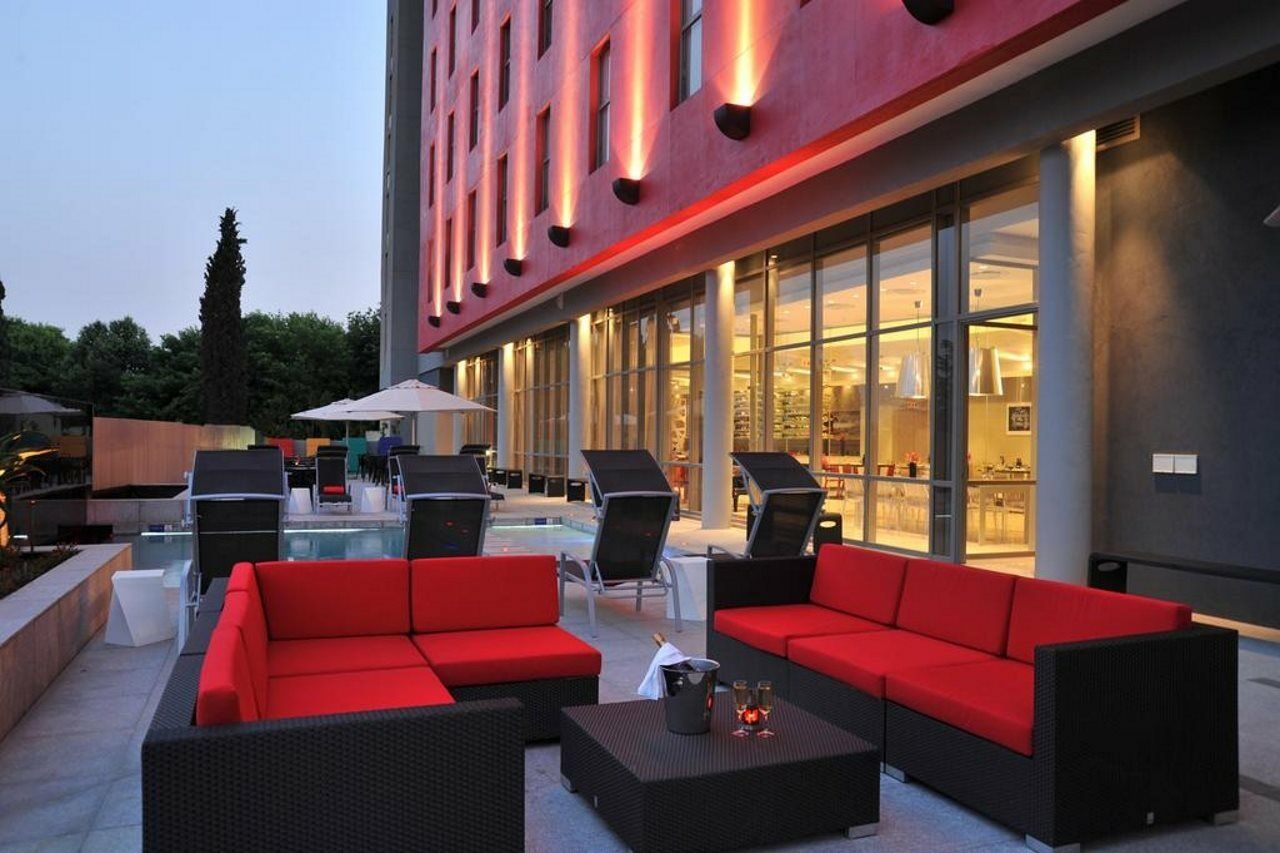 Park Inn Sandton Йоханесбург Екстериор снимка